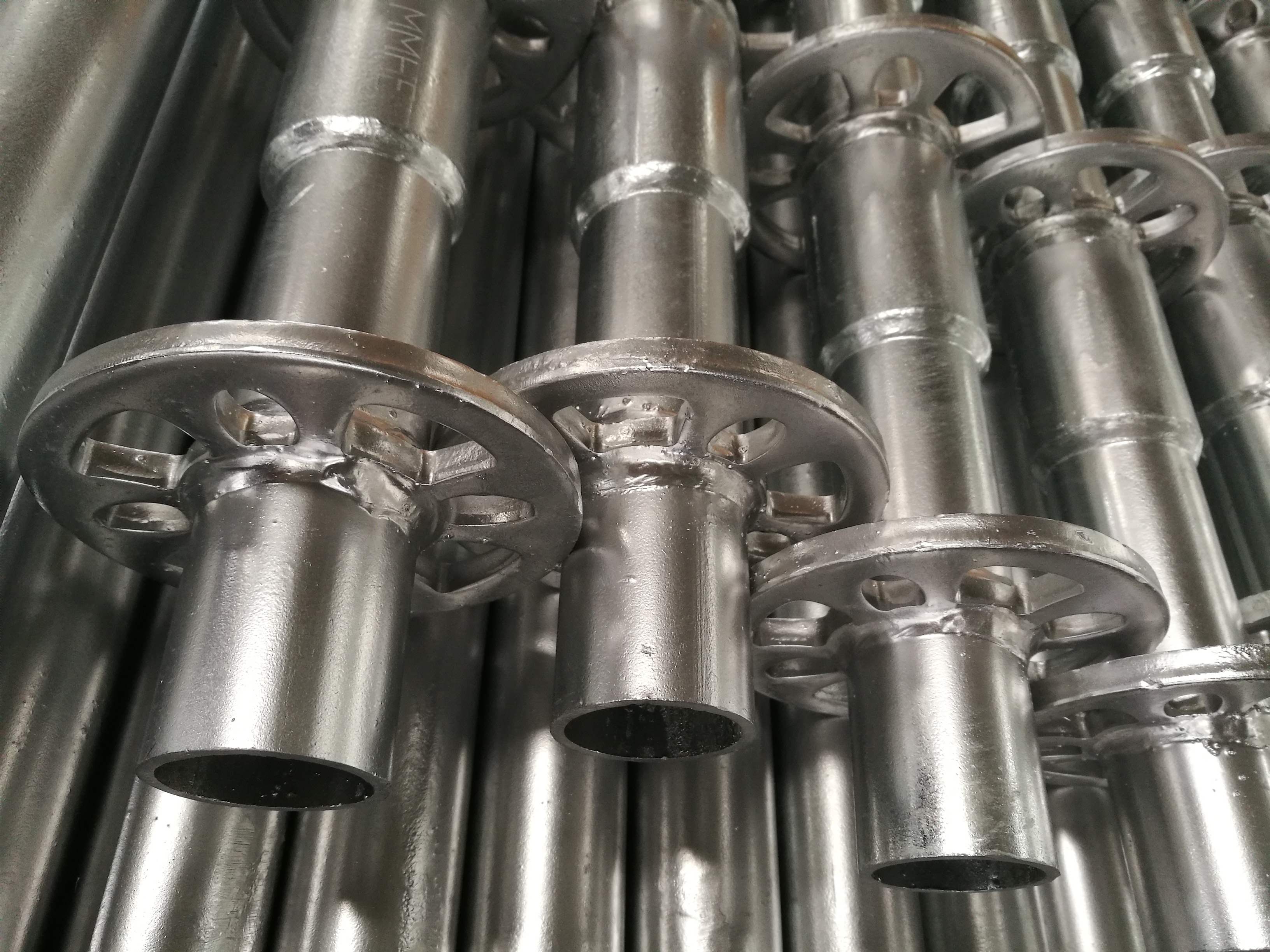 Base Collar Base kwelyo