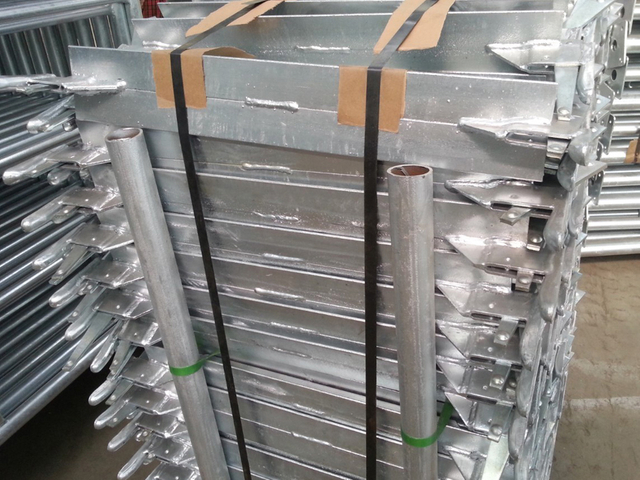 Kwikstage scaffolding transom