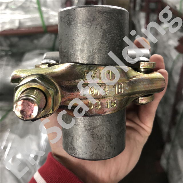 Pressed Double Show 01