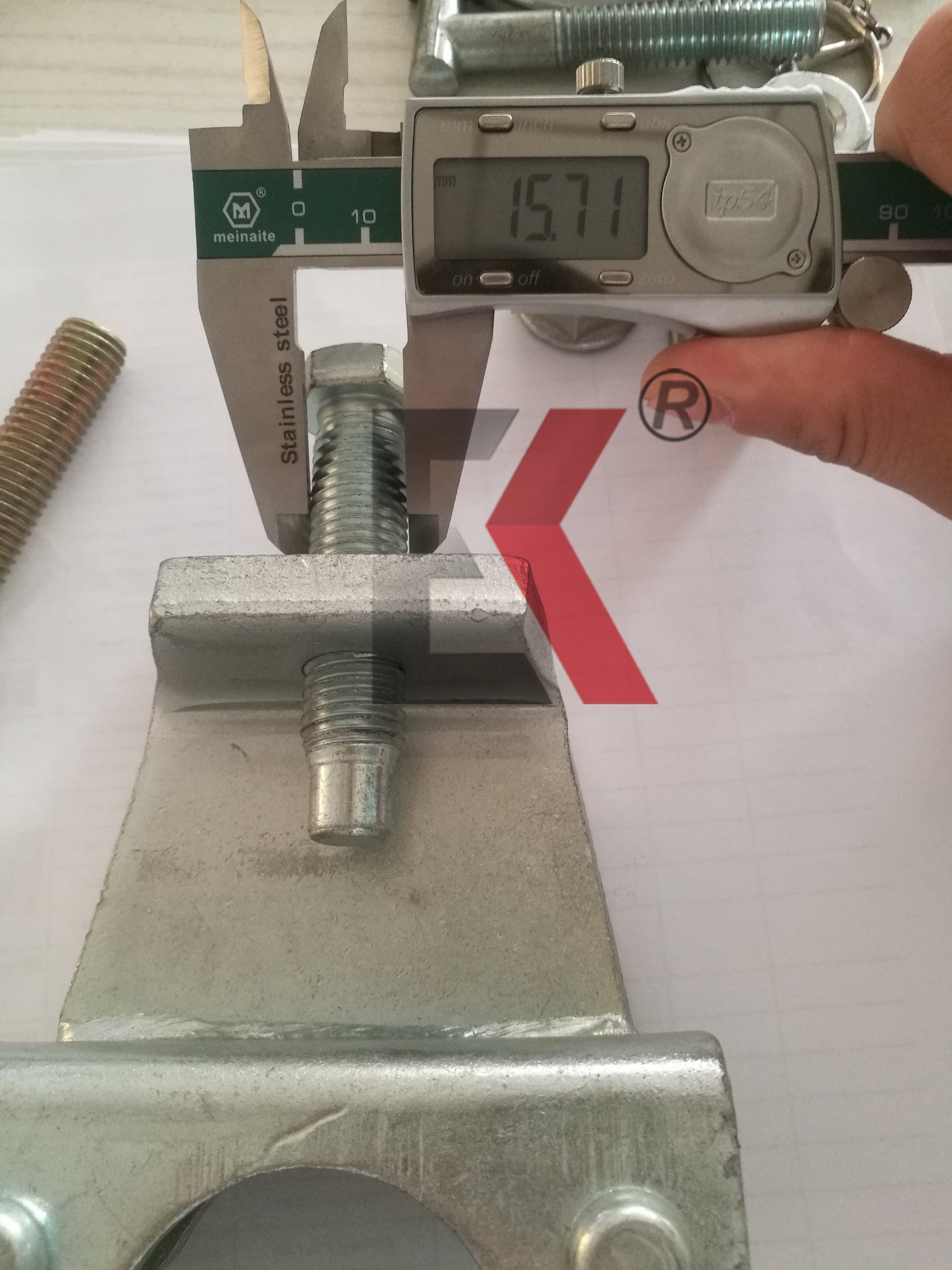 Nakatakdang girder Coupler-1. 