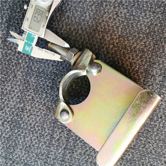 Pressed Board Coupler Show 04