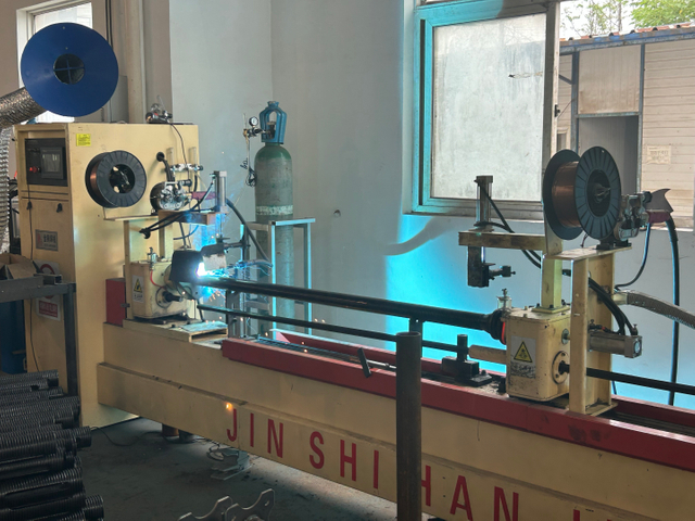 Adjustable shoring post welding