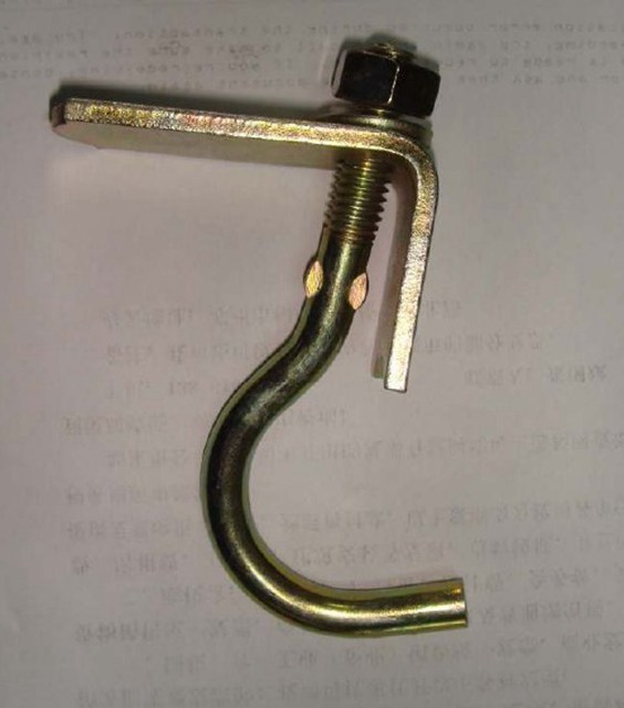 Ang BS1139 EN74 ay pinindot ang scaffolding coupler plated toe board clip