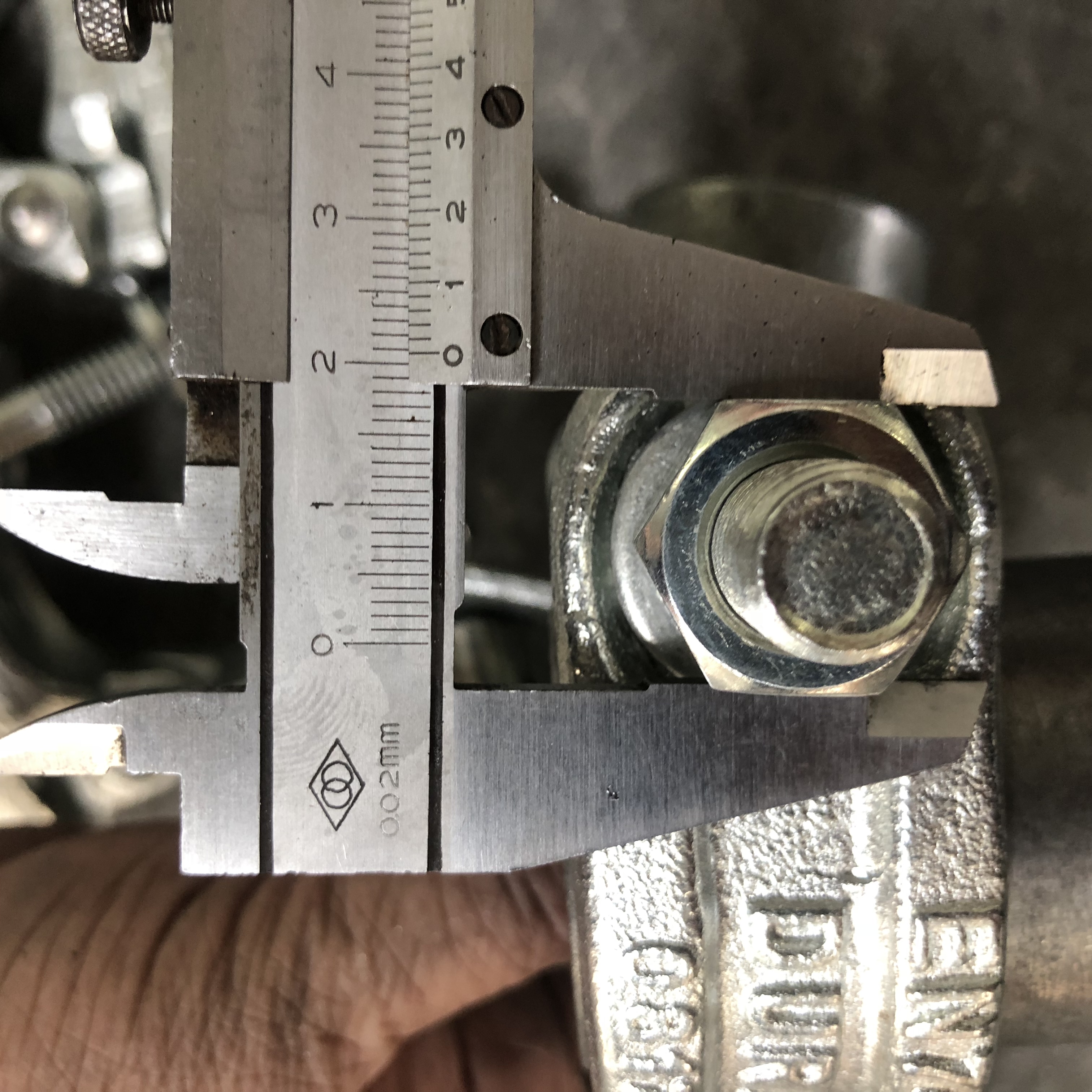 I -drop ang Forged Swivel Coupler