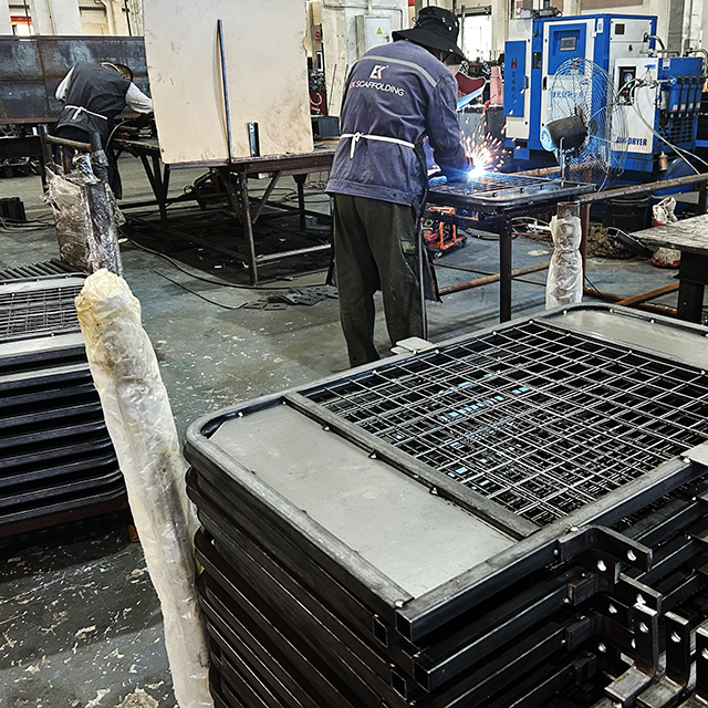 Mga Larawan sa Produksyon ng Reversible Ladder Access Gate 