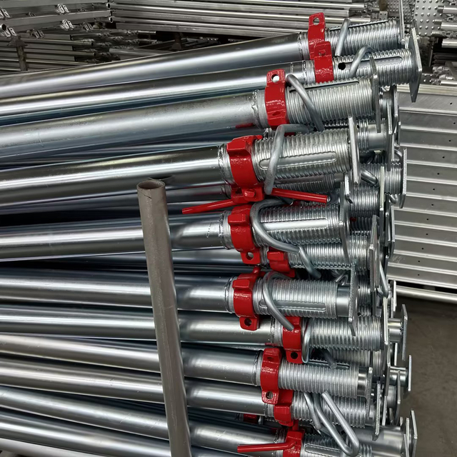 Scaffolding formwork props