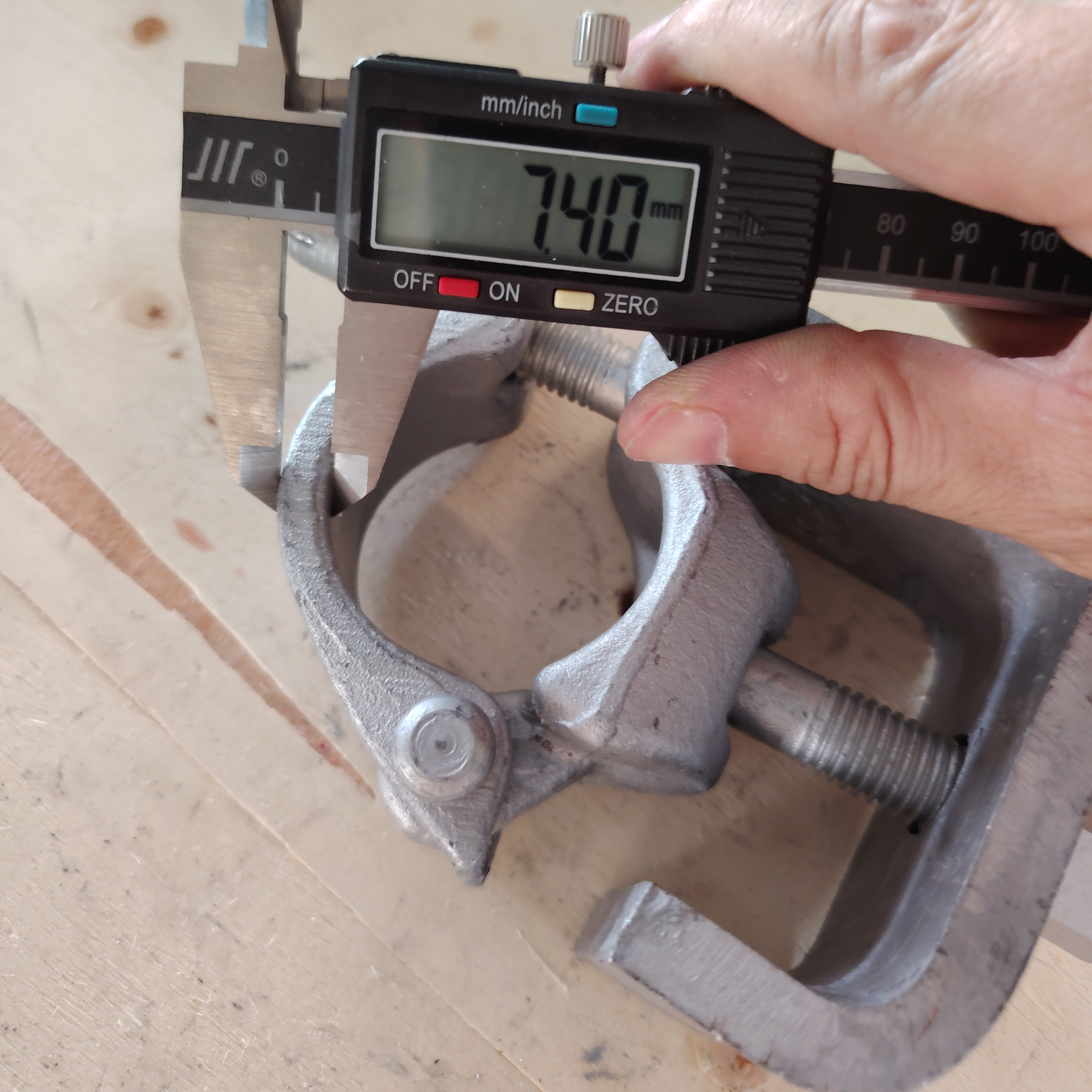 Bjelke Klips Espesyal na hugis na Scaffolding Clamp