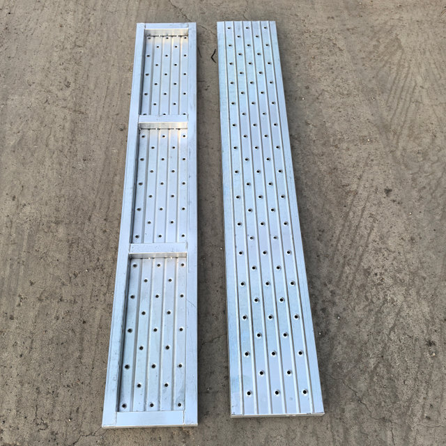 1.5m sarado na plank ng bakal