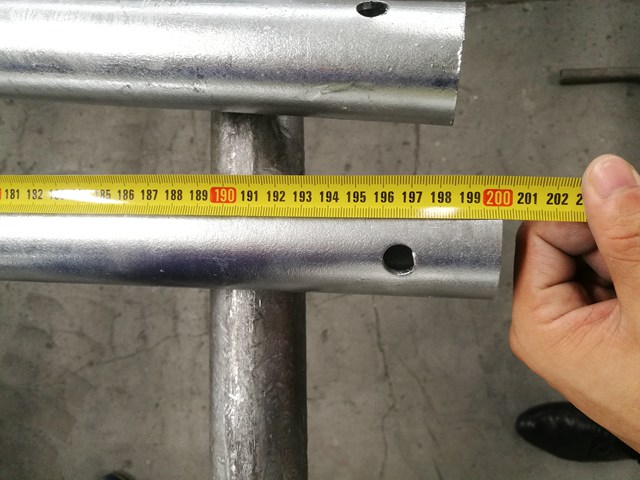 Mainit na Dip Galvanized HDG 2M Ringlock Scaffolding Vertical Standard