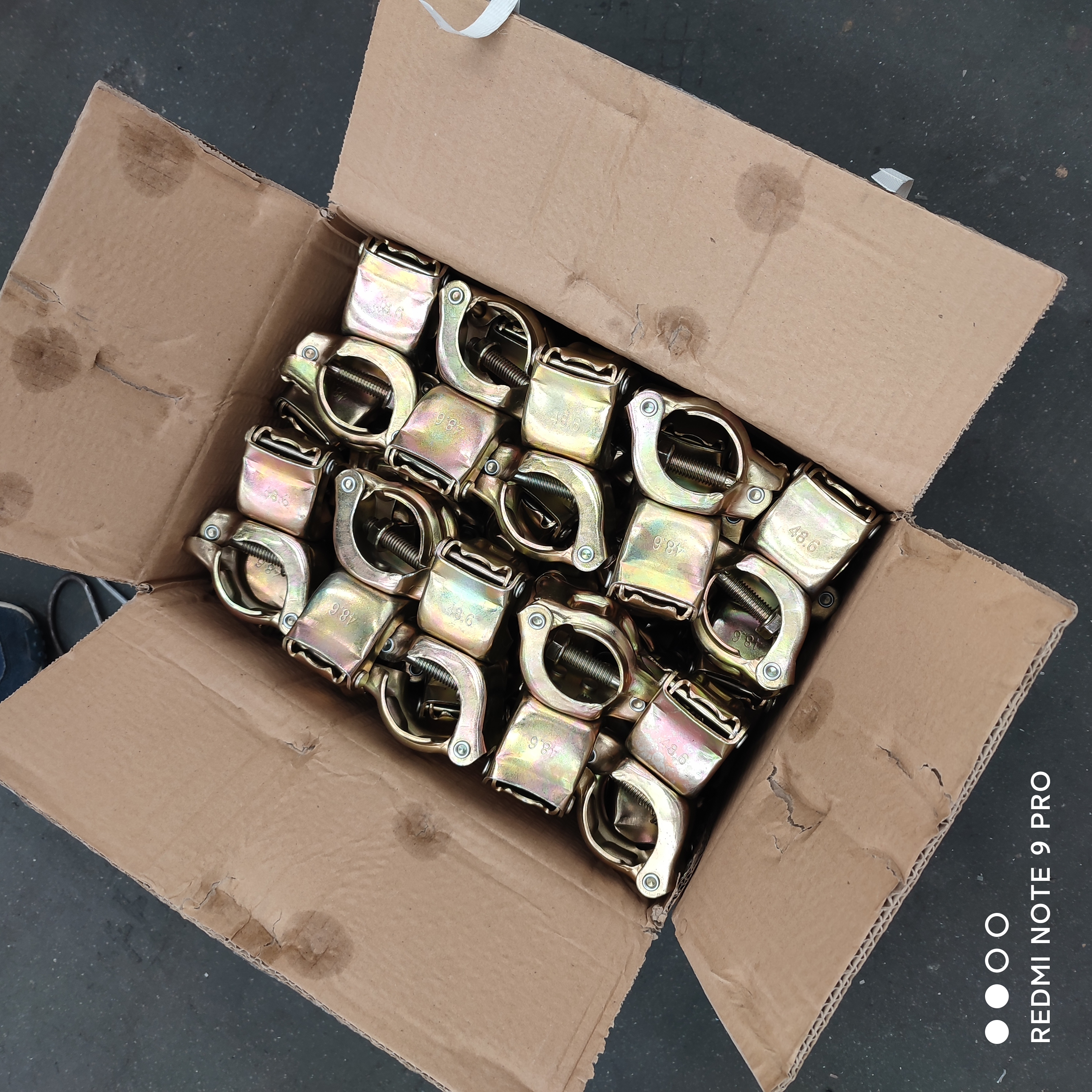 pinindot ang swivel coupler