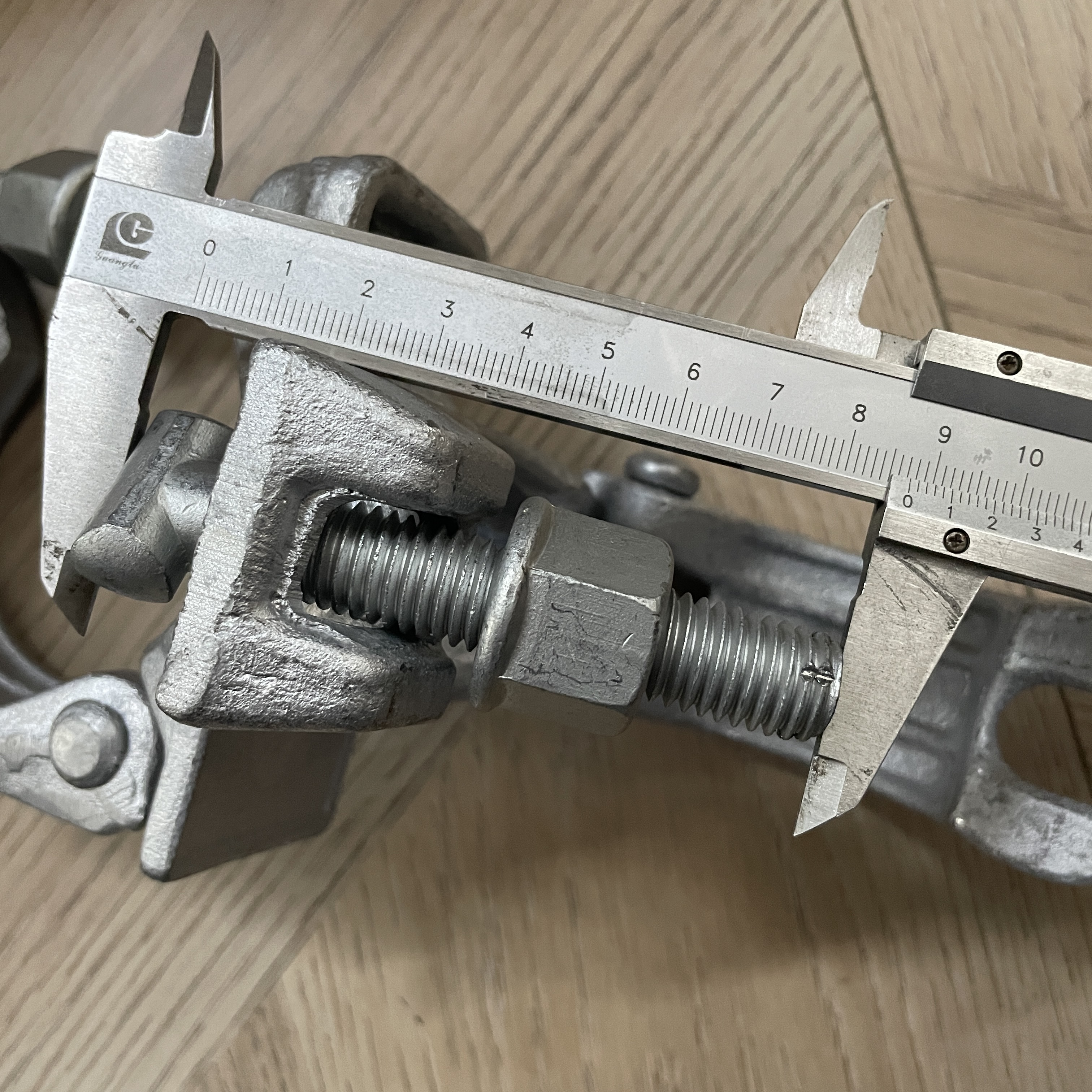 Espesyal na hugis Scaffolding Clamp 