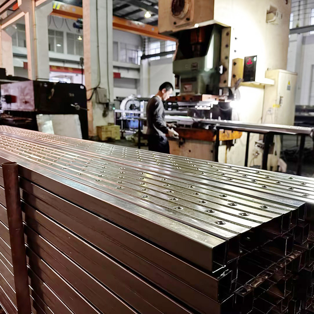 sarado na bakal na tabla