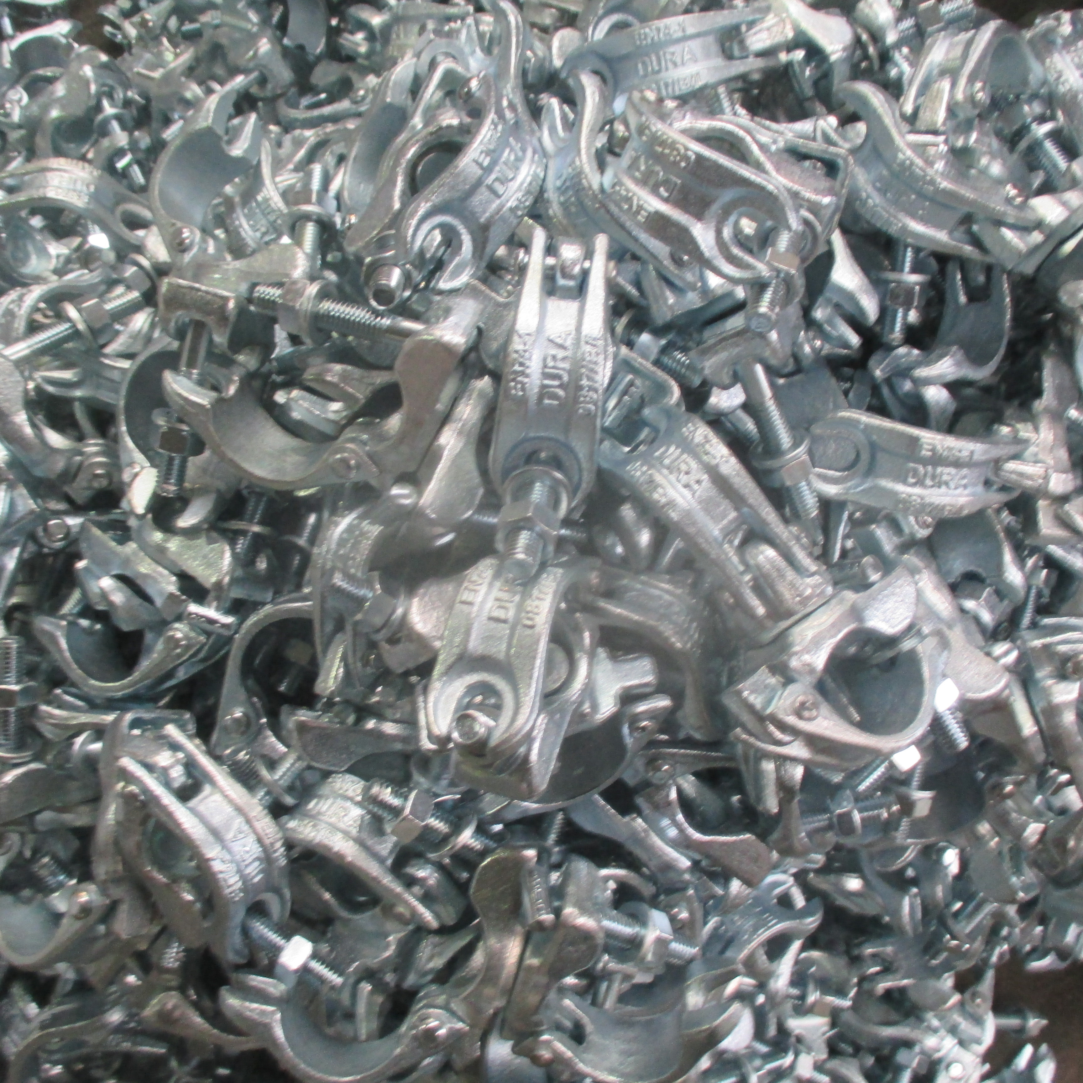 I -drop ang Forged Swivel Coupler