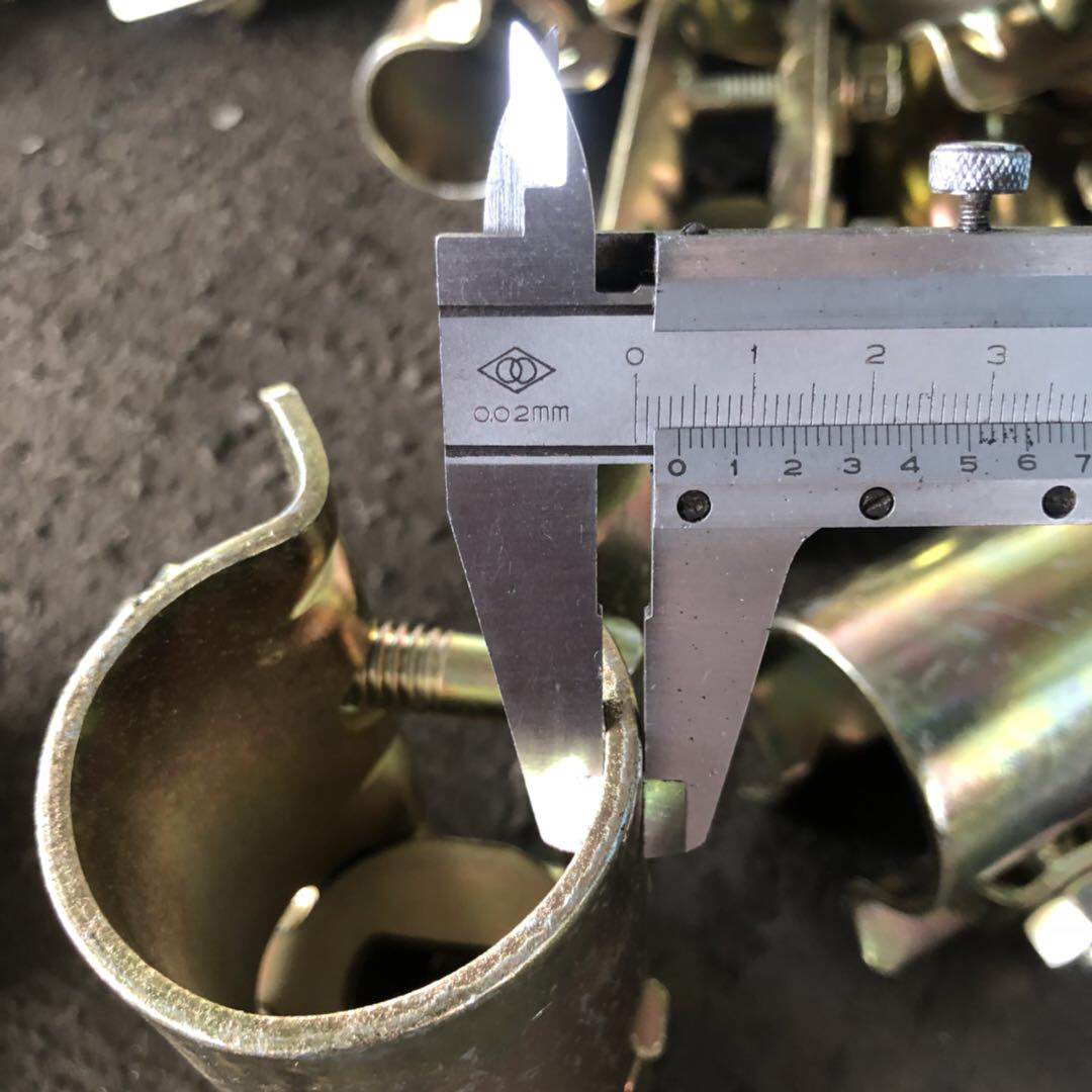 Pinindot ang manggas na coupler