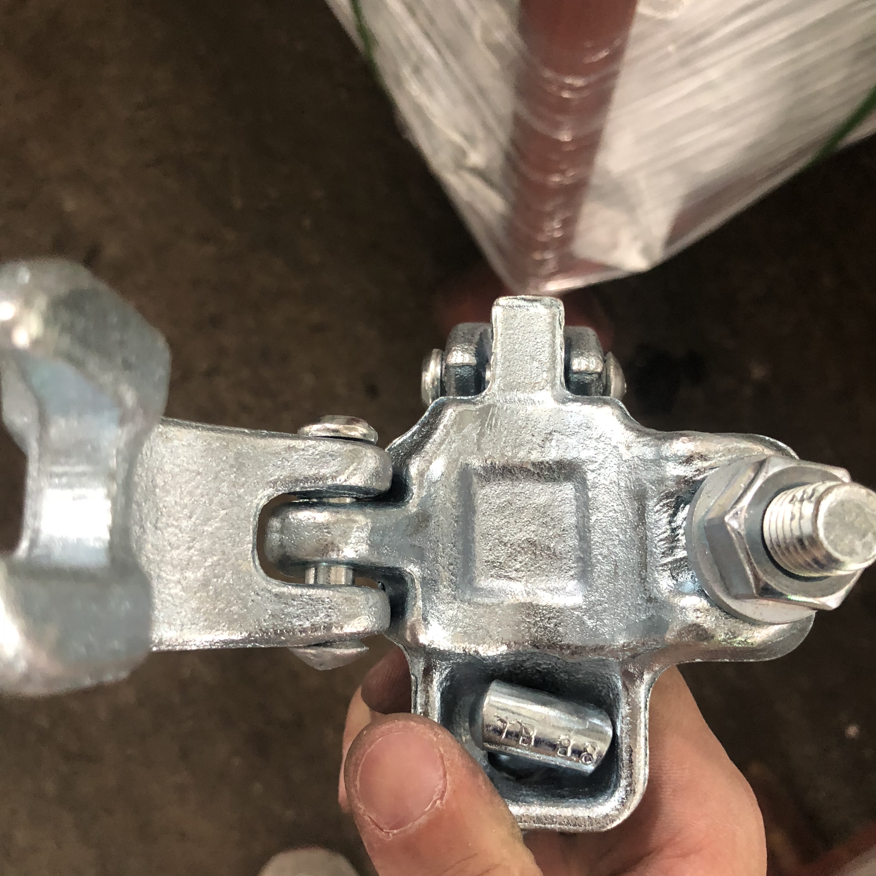 British Type Drop Forged Double Coupler Uri 