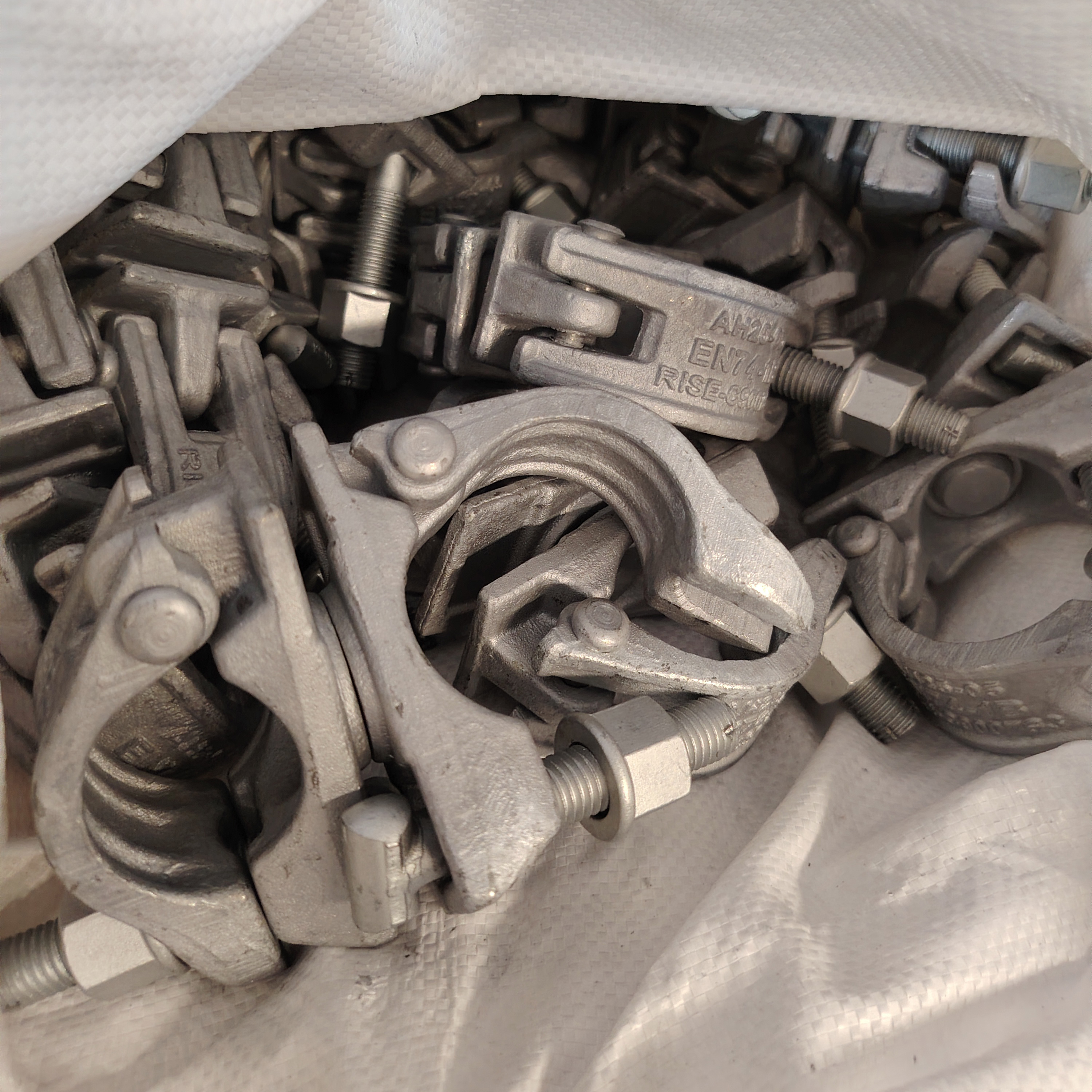 Swivel Coupler KV 49 X 49 Espesyal na hugis na Scaffolding Clamp