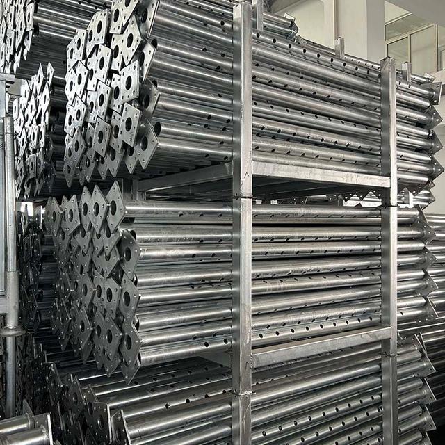 Nababagay na scaffolding steel props