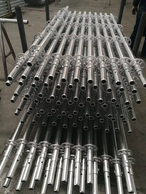 Mainit na dipped galvanized HDG ringlock scaffolding standard