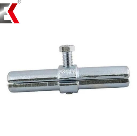 Nagbibigay ng EN74 Standard Pressed Clamp Drop Forged Inner Joint Pin Coupler 