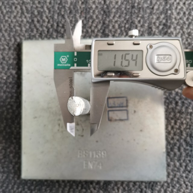 Round bar base plate 16