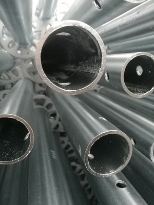 Mainit na Dipped Galvanized Ringlock Scaffolding System HDG Vertical Standard