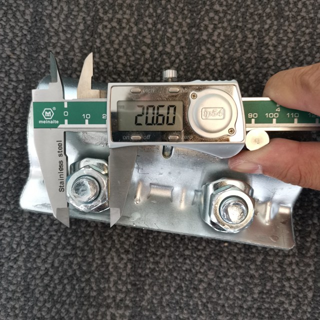 Pinindot ang manggas na Coupler 08