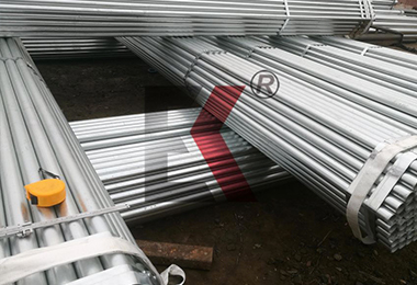 Mainit na galvanized scaffolding pipe