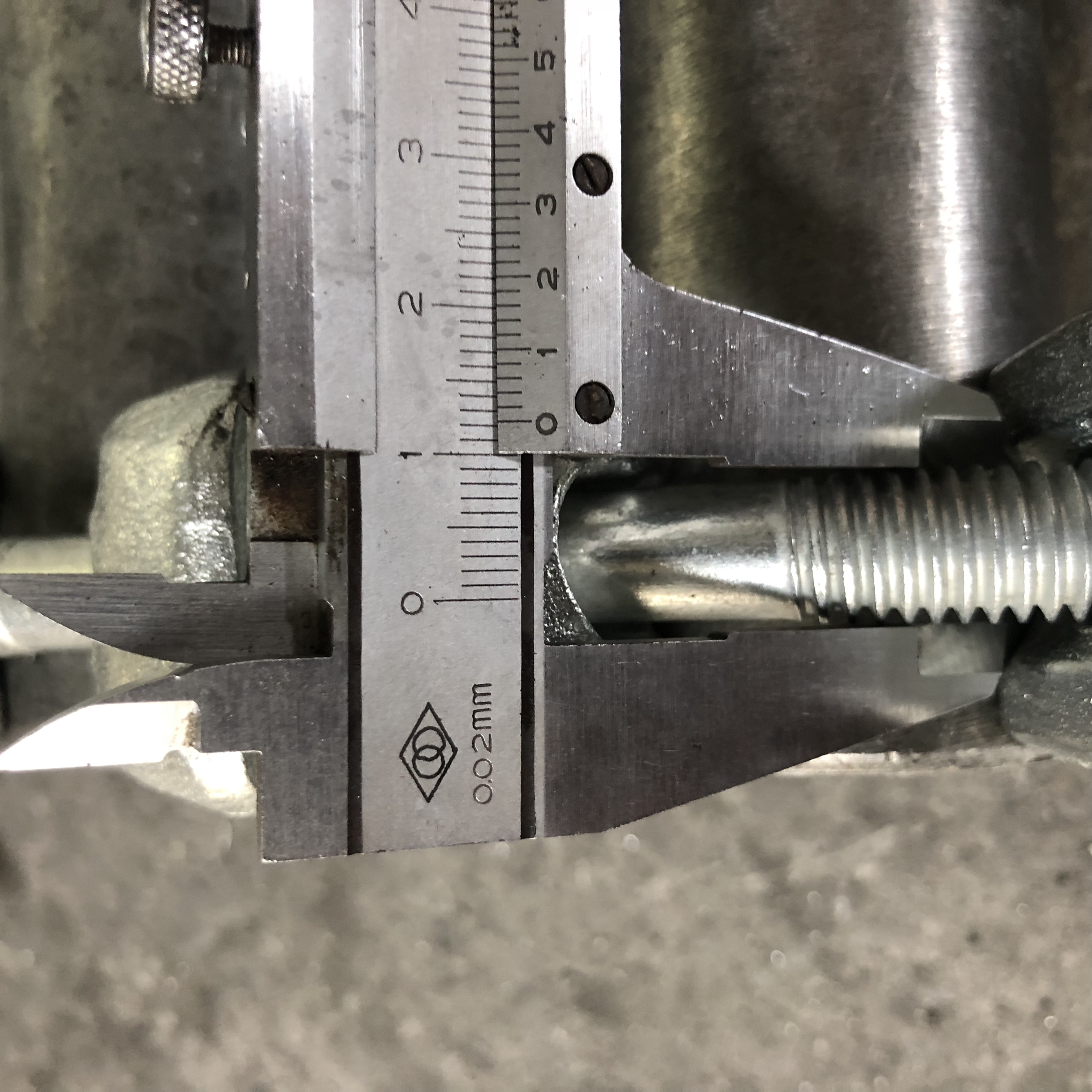 I -drop ang Forged Swivel Coupler