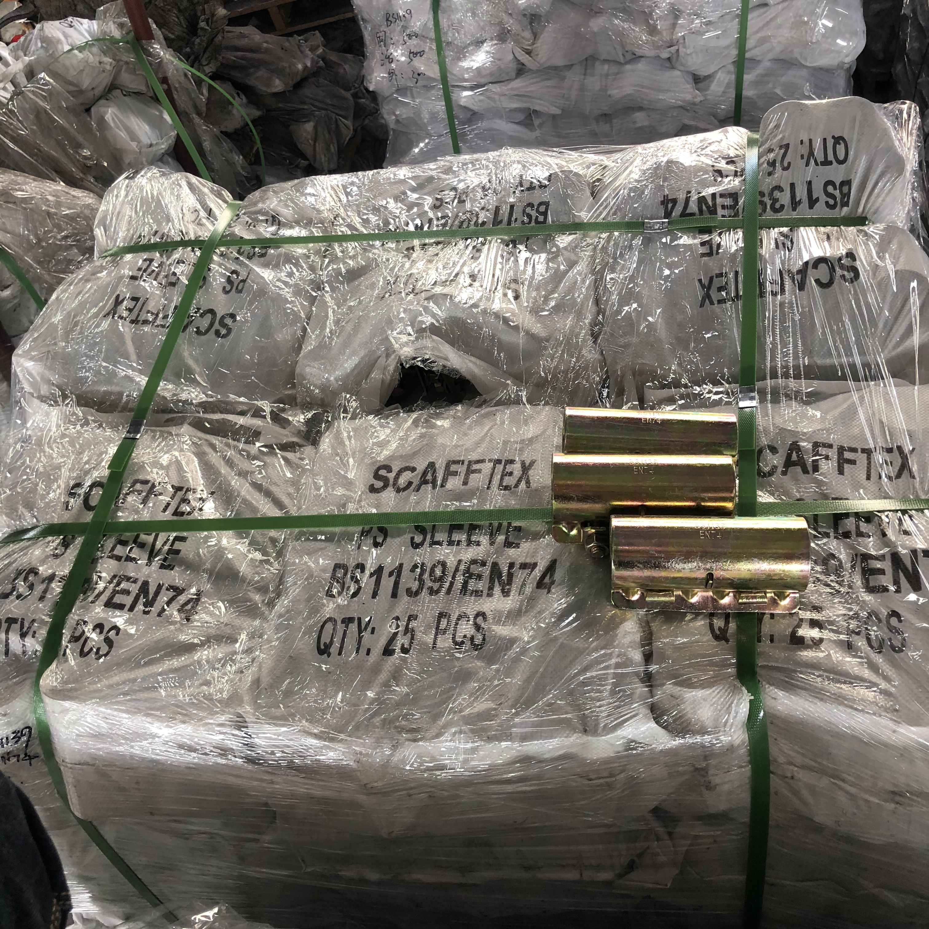 Pinindot ang manggas na coupler