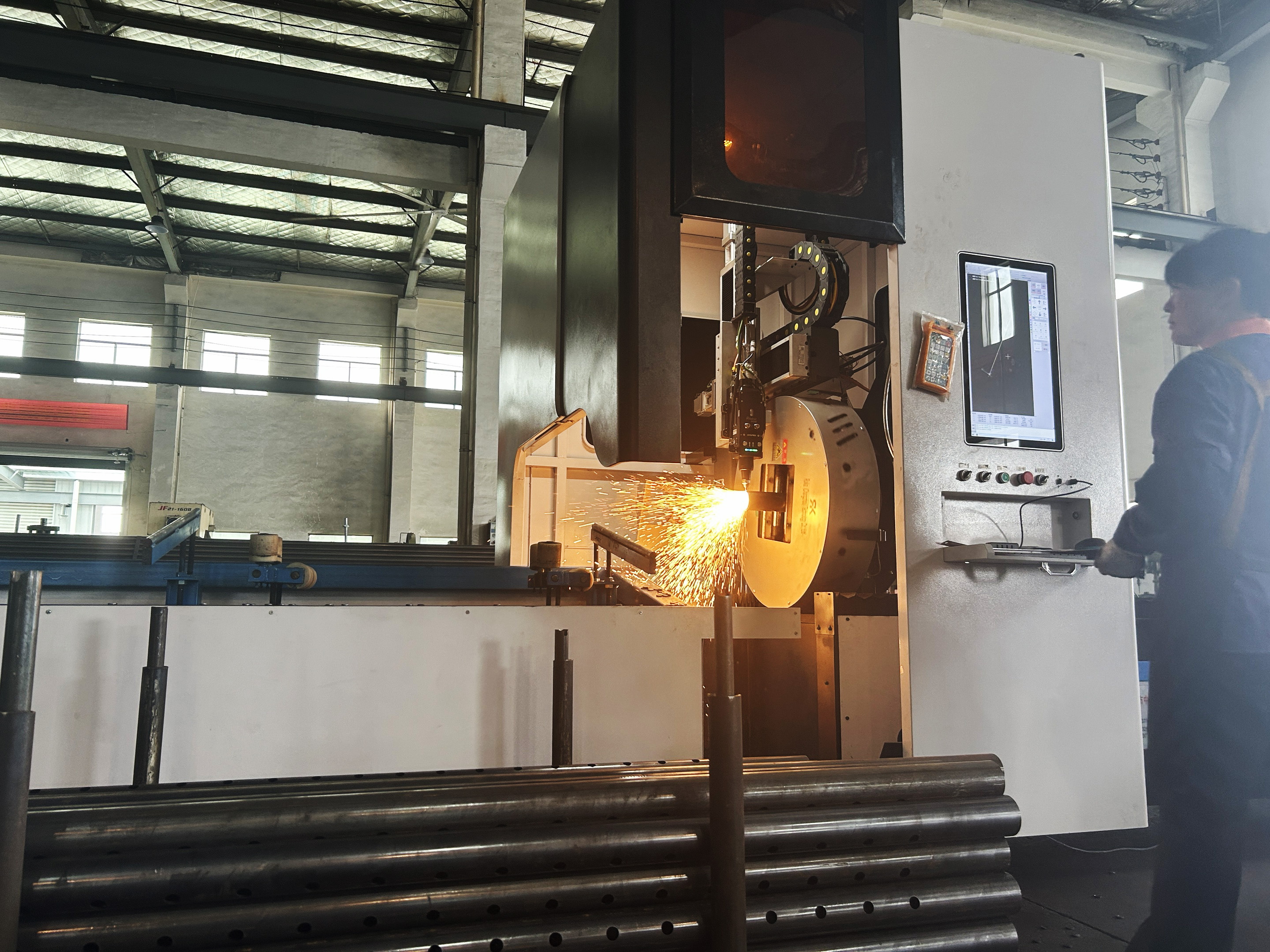 Adjustable steel props 