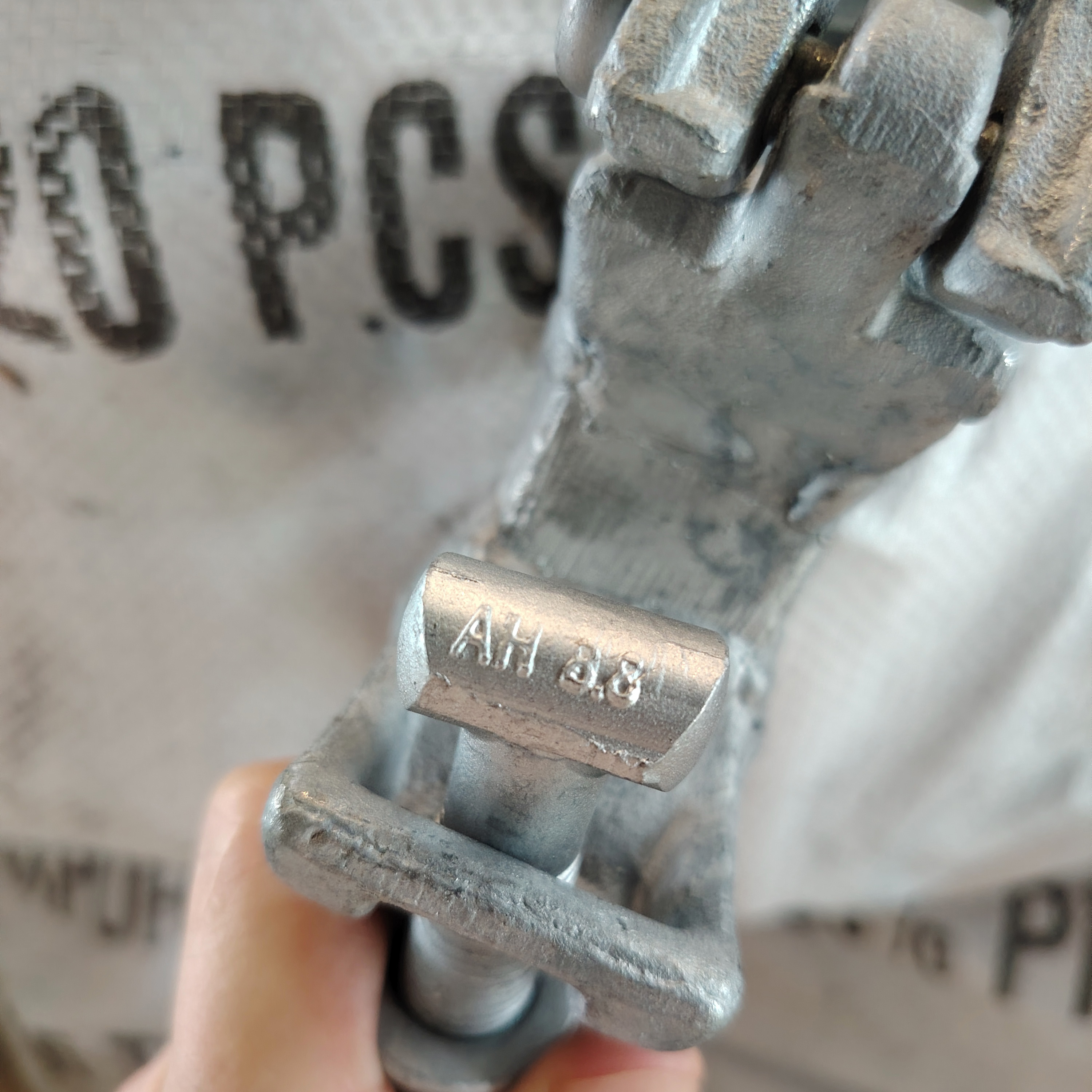 Special-shaped Scaffolding Clamp Distance Coupler 