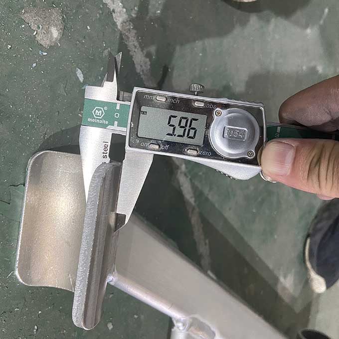 Aluminum Ringlock Scaffolding Hop-up Bracket - Half 