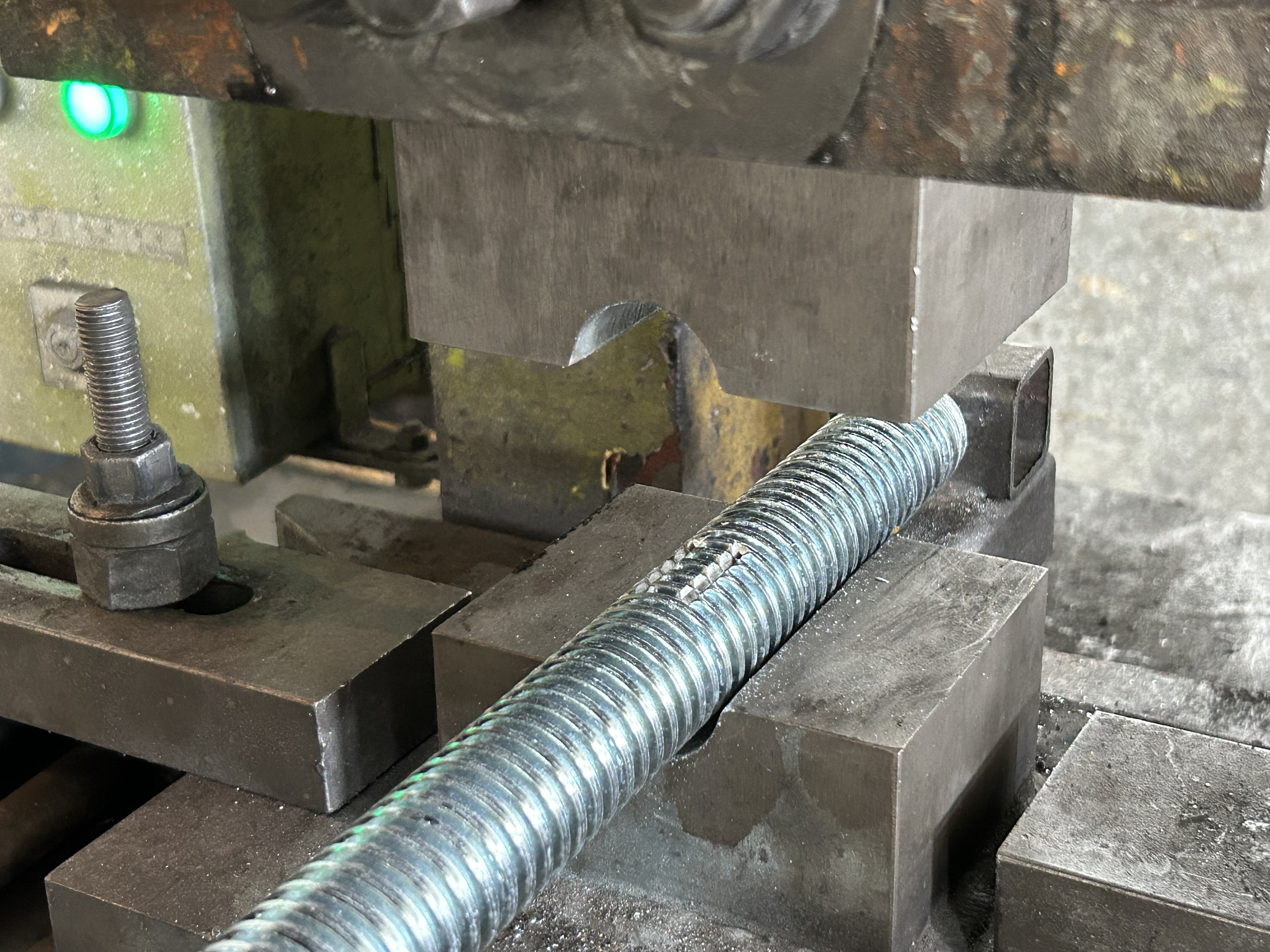 base jack sirain ang mga ngipin