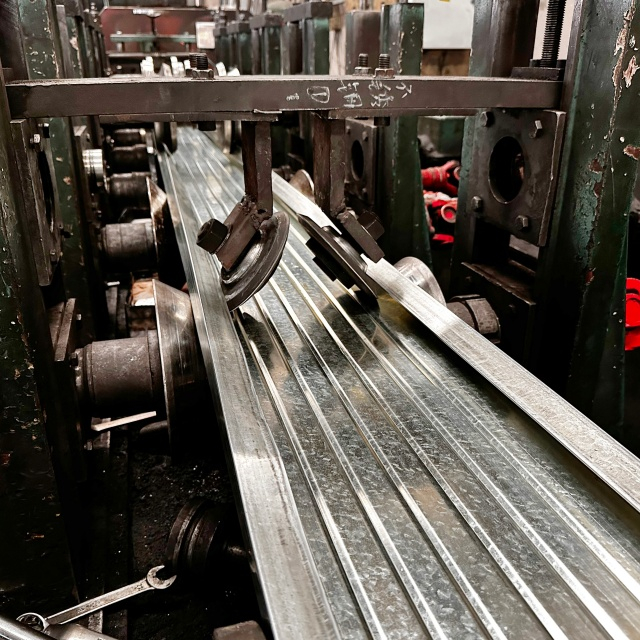 sarado na bakal na tabla