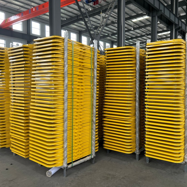 nababaligtad na gate ng pag-access sa hagdan