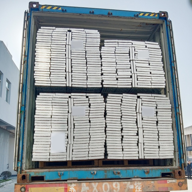 sarado na bakal na tabla