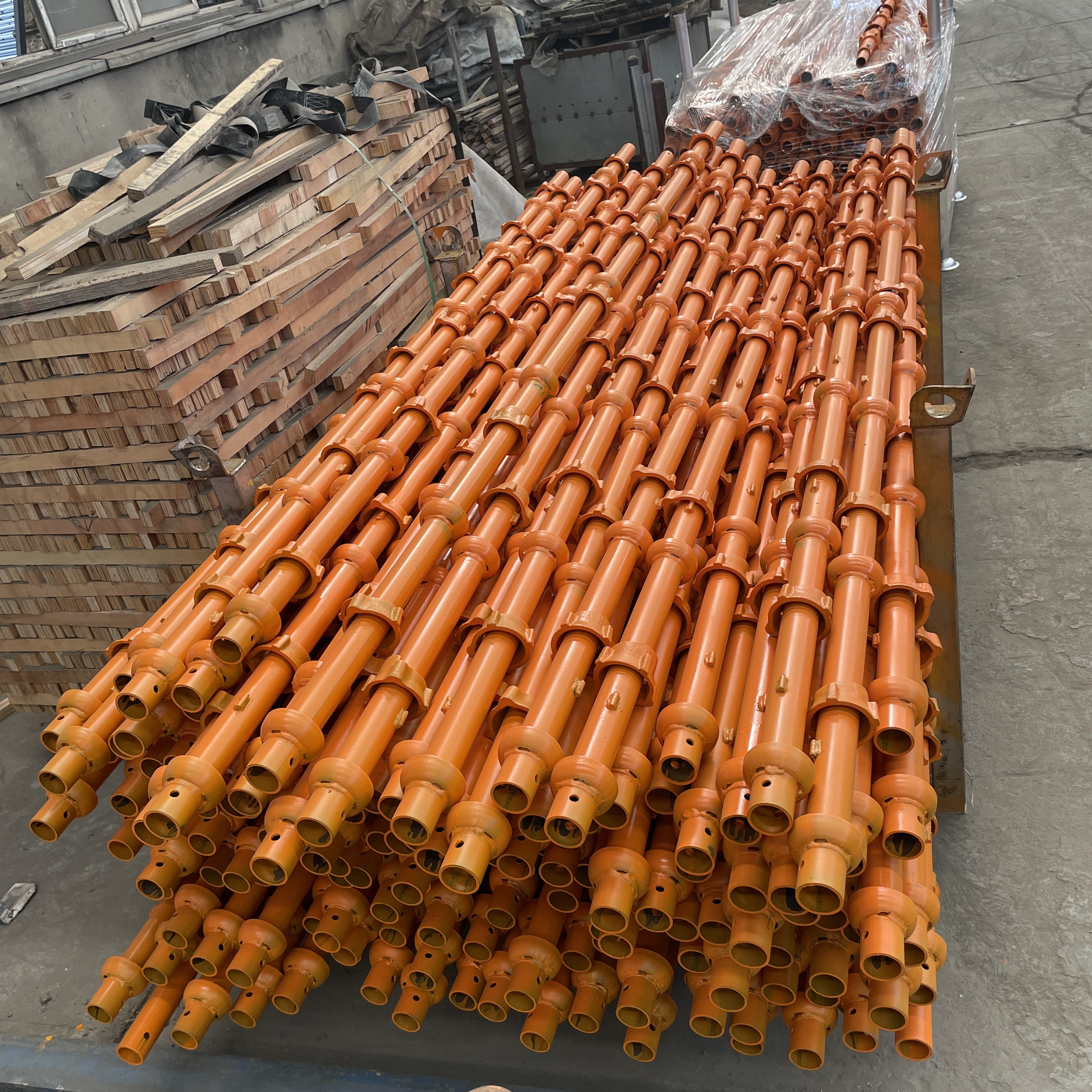 na ipininta cuplock standard 