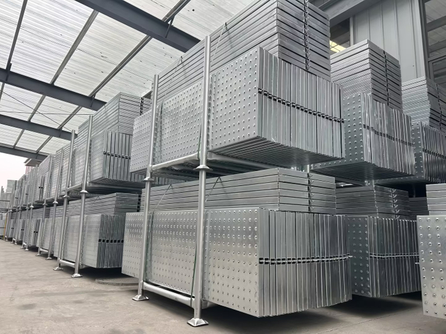 Mga Planks ng Scaffolding