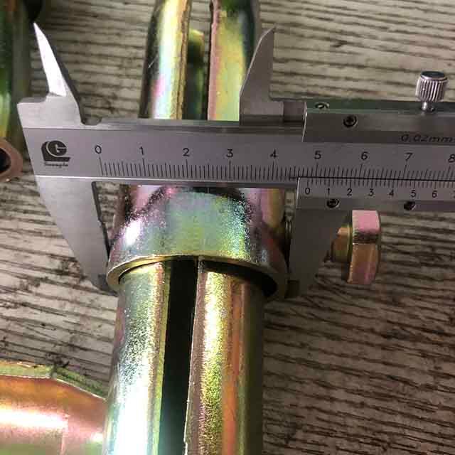 Pinindot ang magkasanib na pin 2