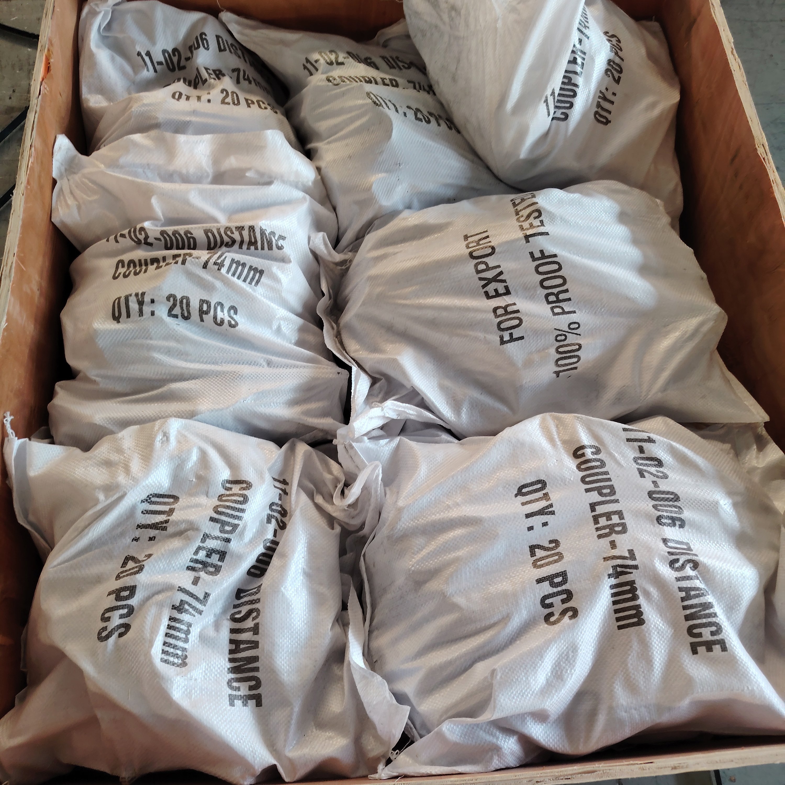 Distance Coupler - 74mm Espesyal na hugis na Scaffolding Clamp