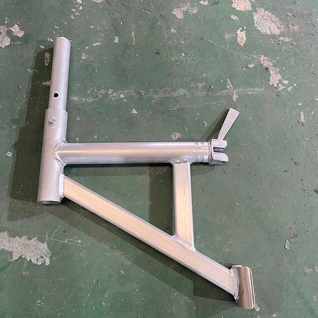 Aluminum ringlock scaffolding hop -up bracket - kalahati