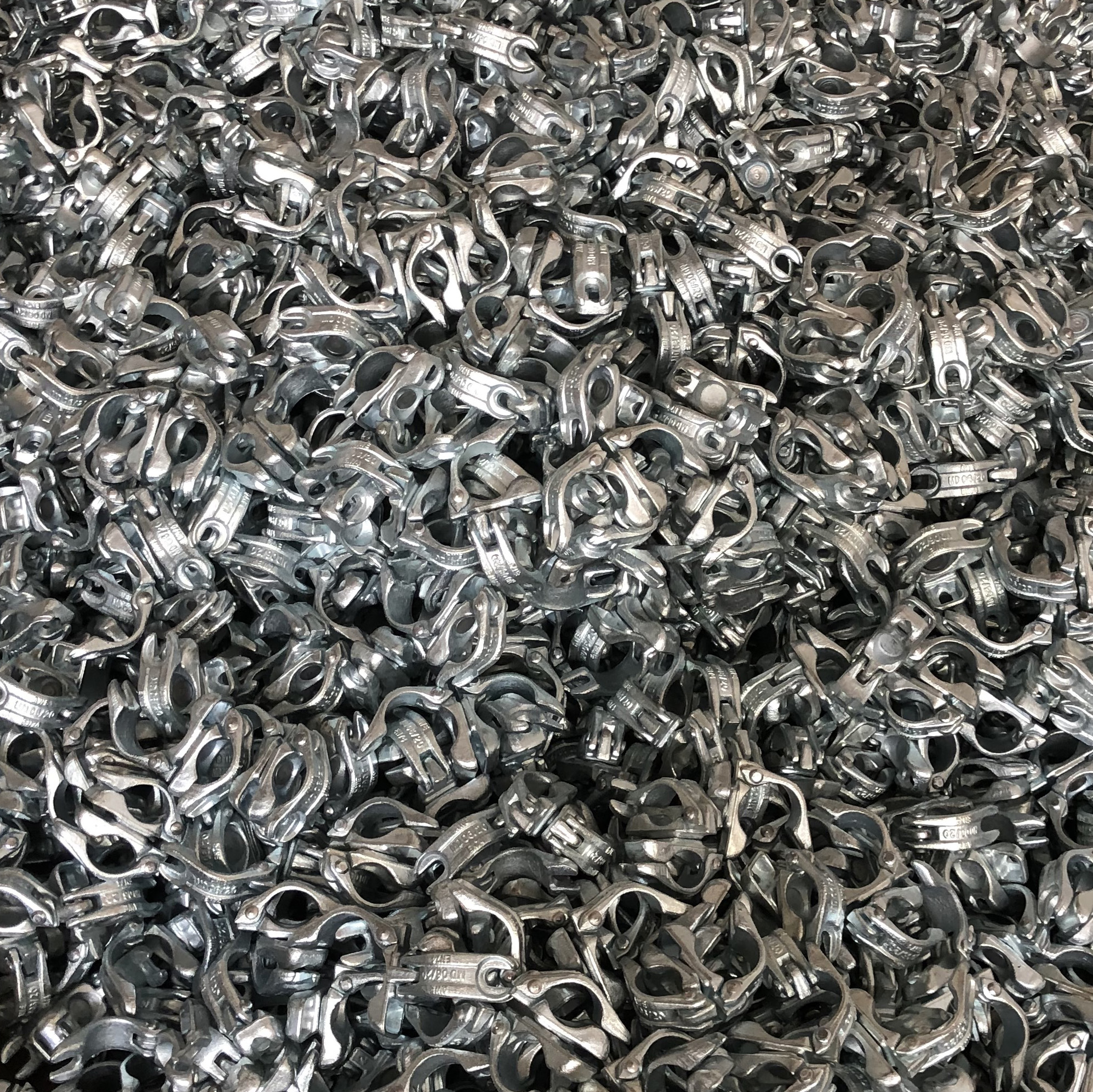 I -drop ang Forged Swivel Coupler